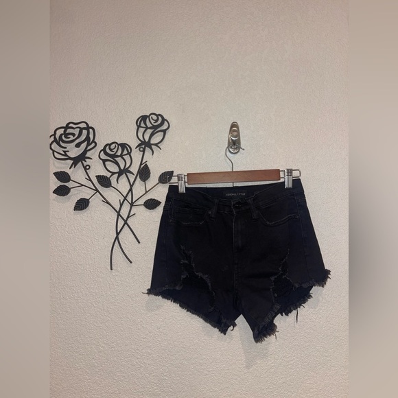 Kendall & Kylie Pants - Kendal + Kylie Womens Distressed Black Icon Stretch Shorts Size 0 / 24